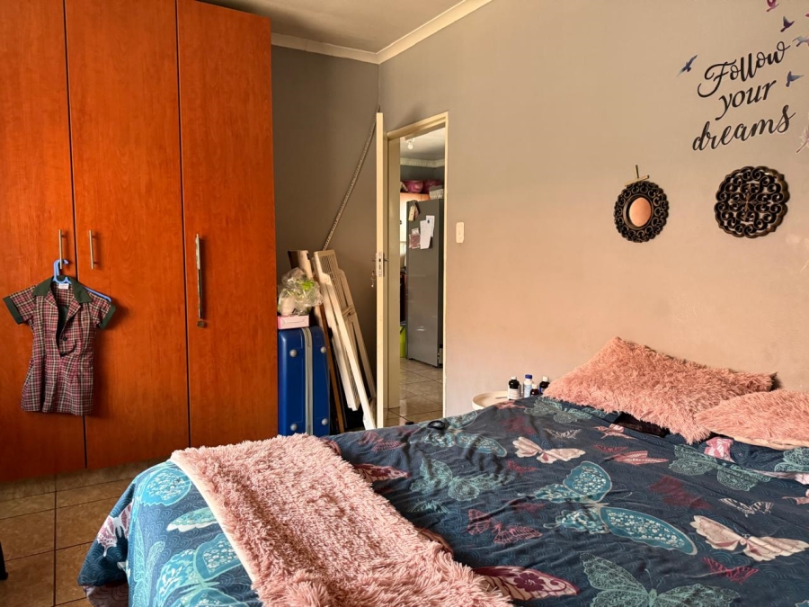 2 Bedroom Property for Sale in Rustenburg Central North West